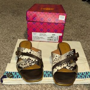 Tory Burch Delaney calf leather sandals